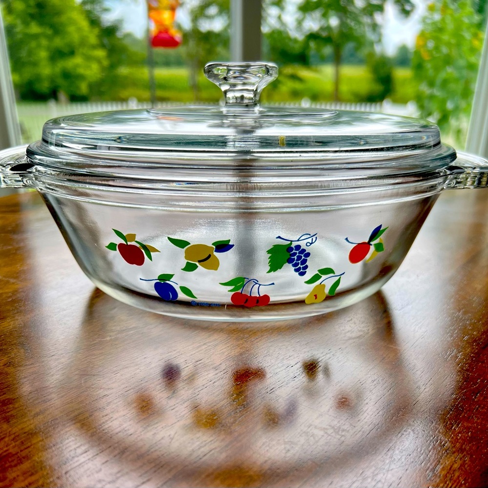 Anchor Hocking Vintage Fruit Casserole